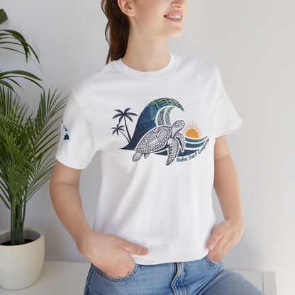 Hawaiian Sea Turtle Ocean Wave Graphic Tee - O'ahu Surf Company