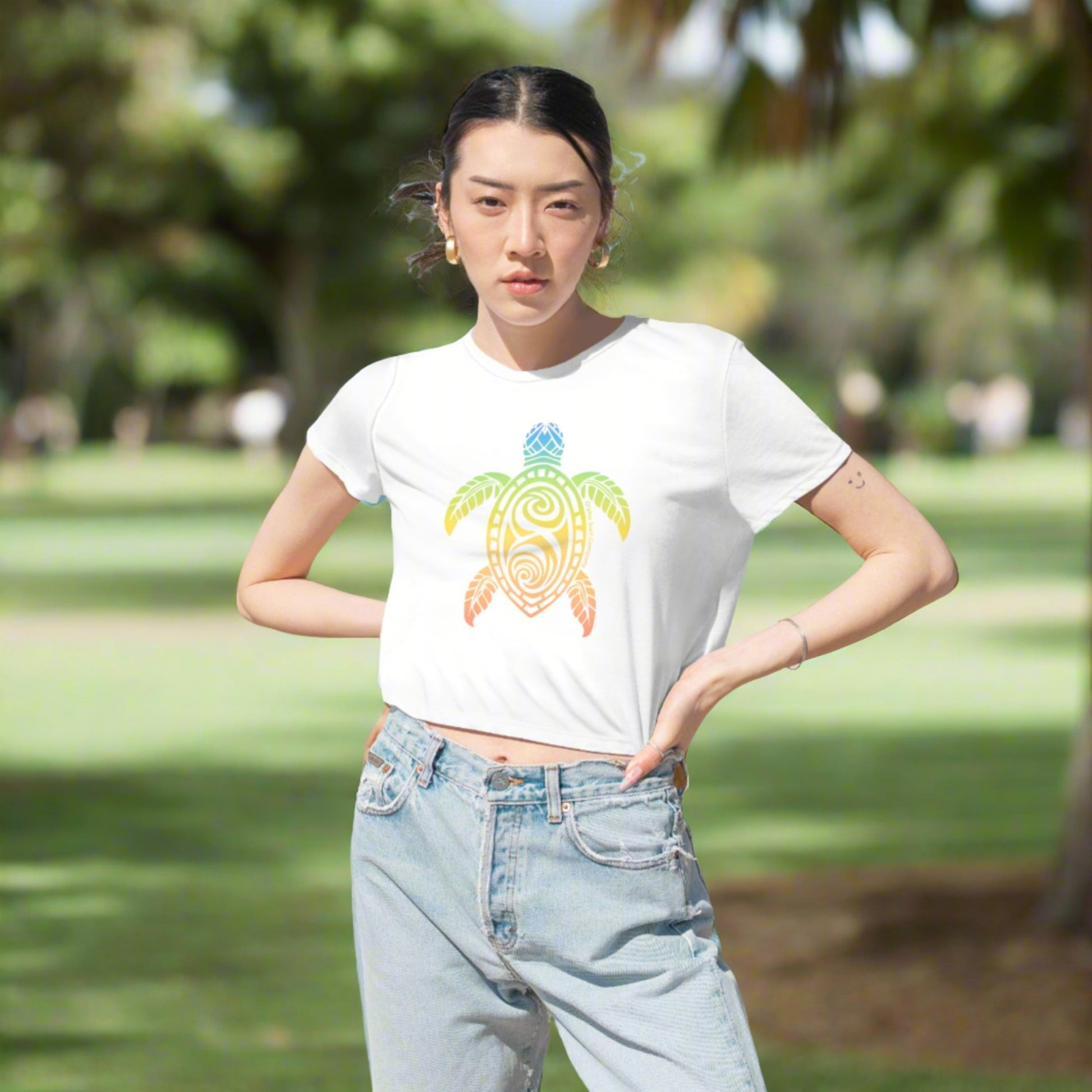 Rainbow Honu Green Sea Turtle Women's Flowy Cropped Tee - O'ahu Surf Company