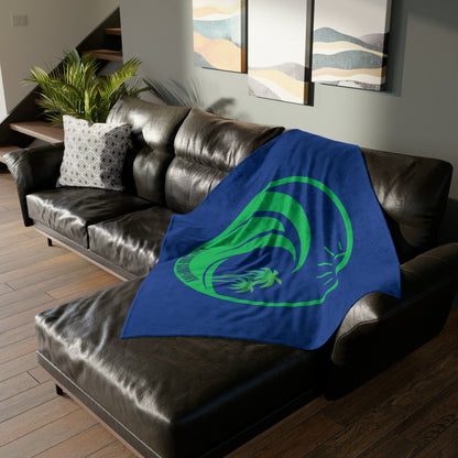 O'ahu Surf Company Blue Wave Throw Blanket. These island inspired surf themed blankets are irresistibly cozy and soft.